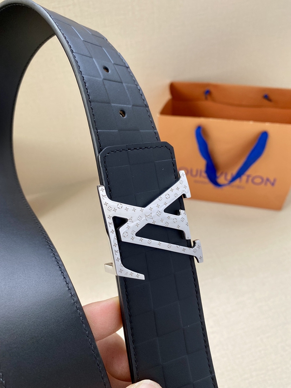 激安ルイヴィトンベルト背面デザイン